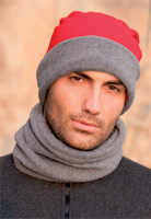 Cappello in pile bicolore
