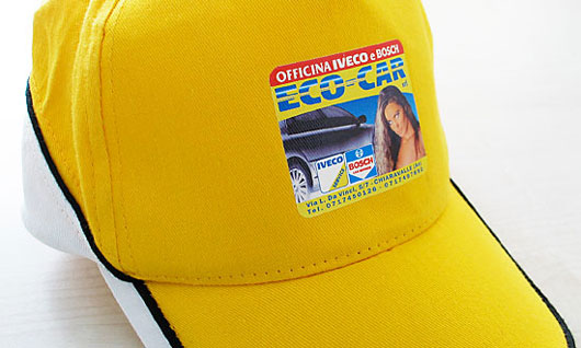 etichette termosaldabili per abbigliamento personalizzato